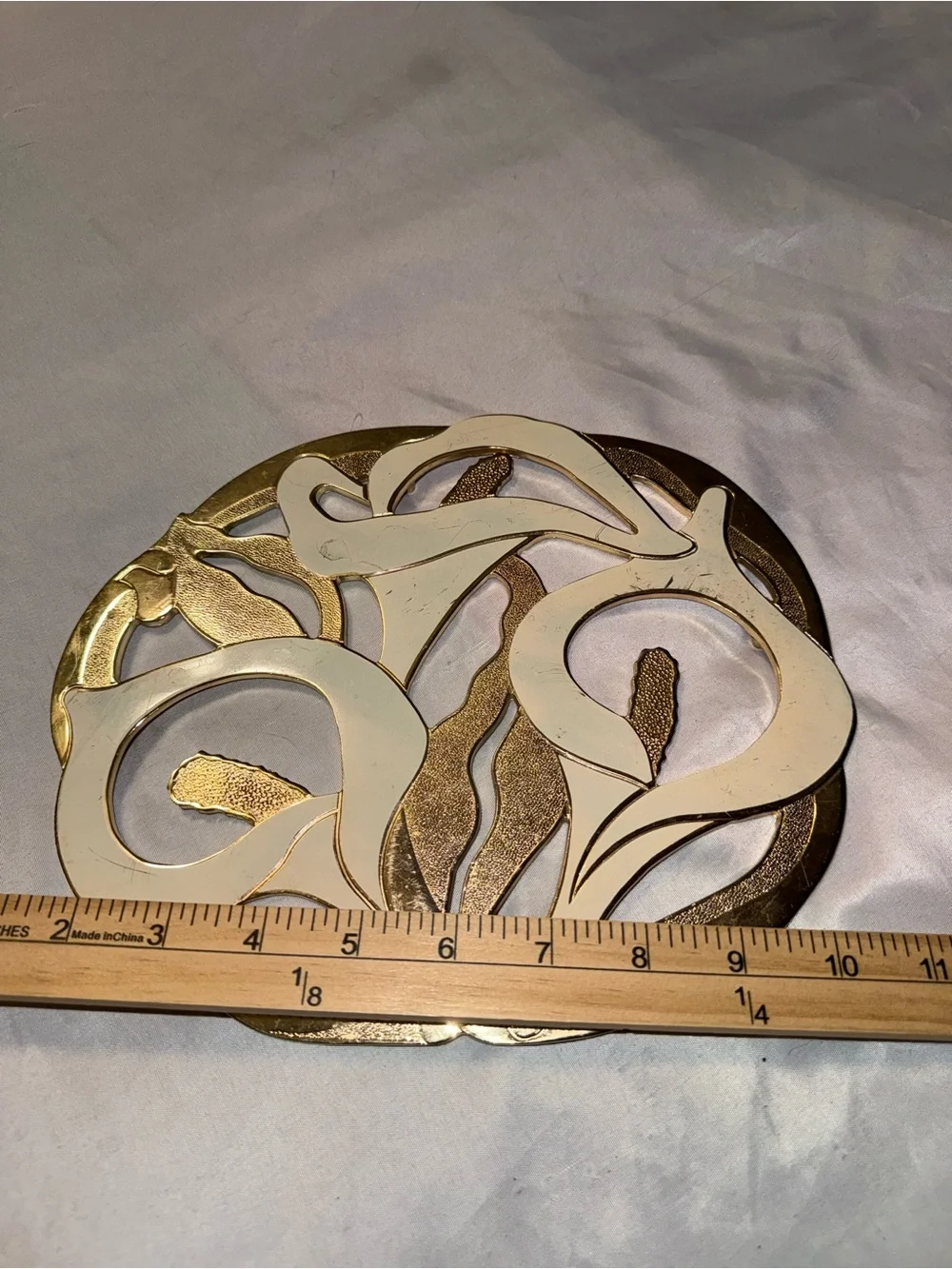N/A elegant gold